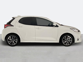 Used Toyota Yaris 2022 for sale - 75850889: Photo