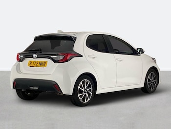 Used Toyota Yaris 2022 for sale - 75850889: Photo
