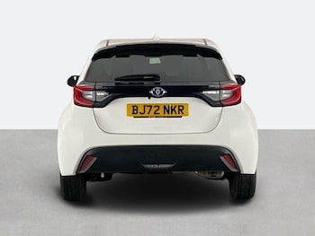 Used Toyota Yaris 2022 for sale - 75850889: Photo