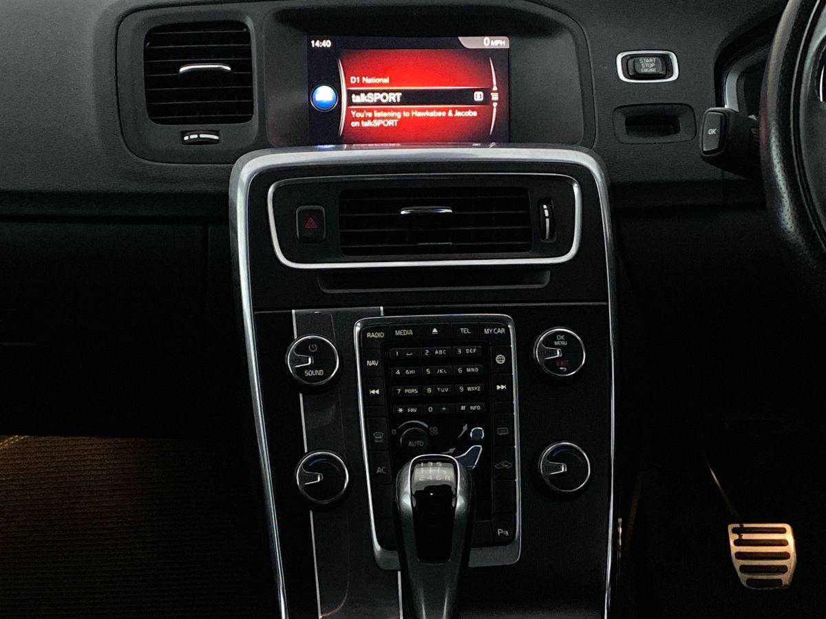 Used Volvo V60 2017 for sale - 76128617: Photo 10