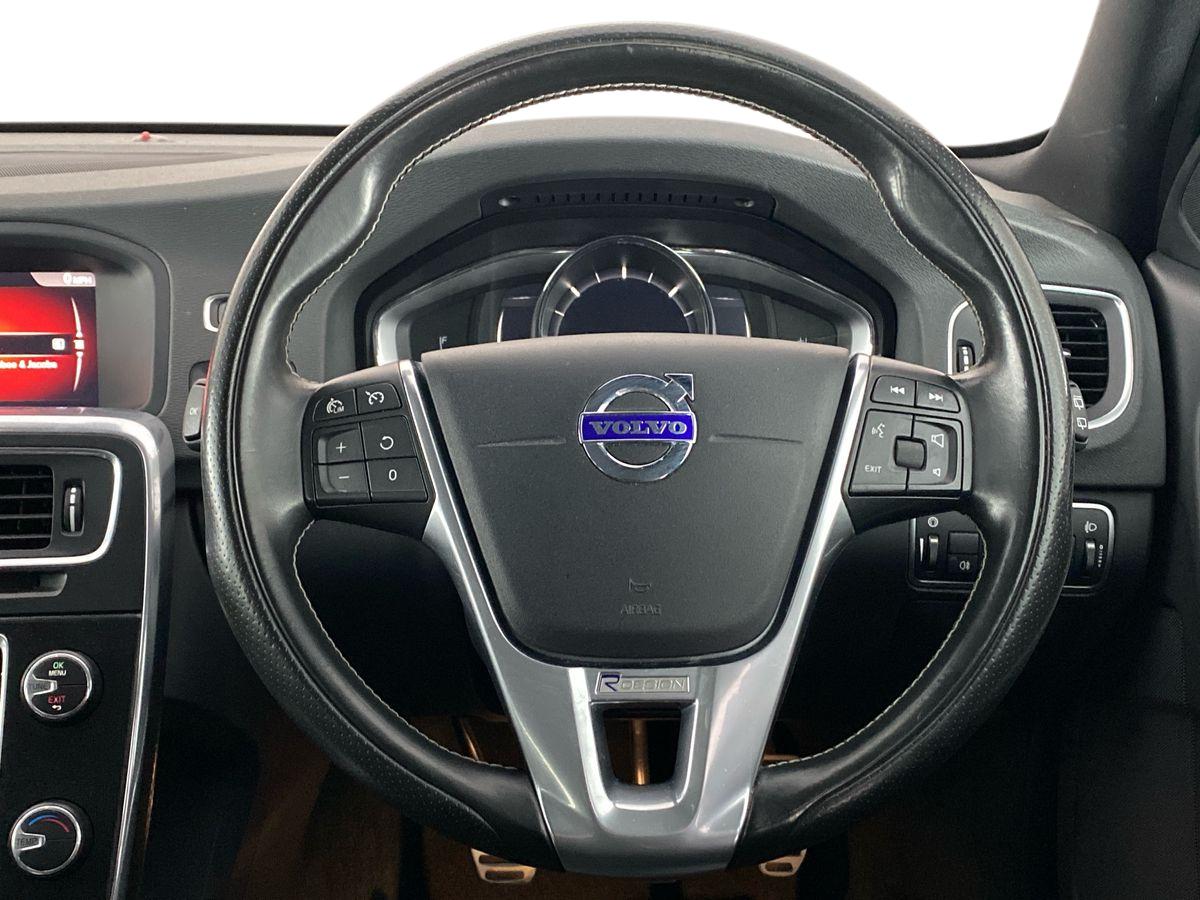 Used Volvo V60 2017 for sale - 76128617: Photo 11