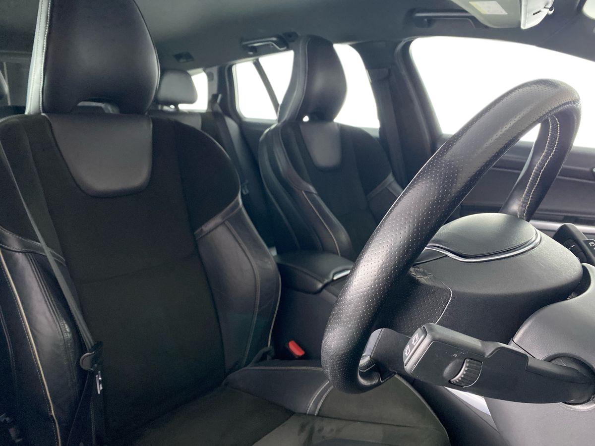 Used Volvo V60 2017 for sale - 76128617: Photo 13