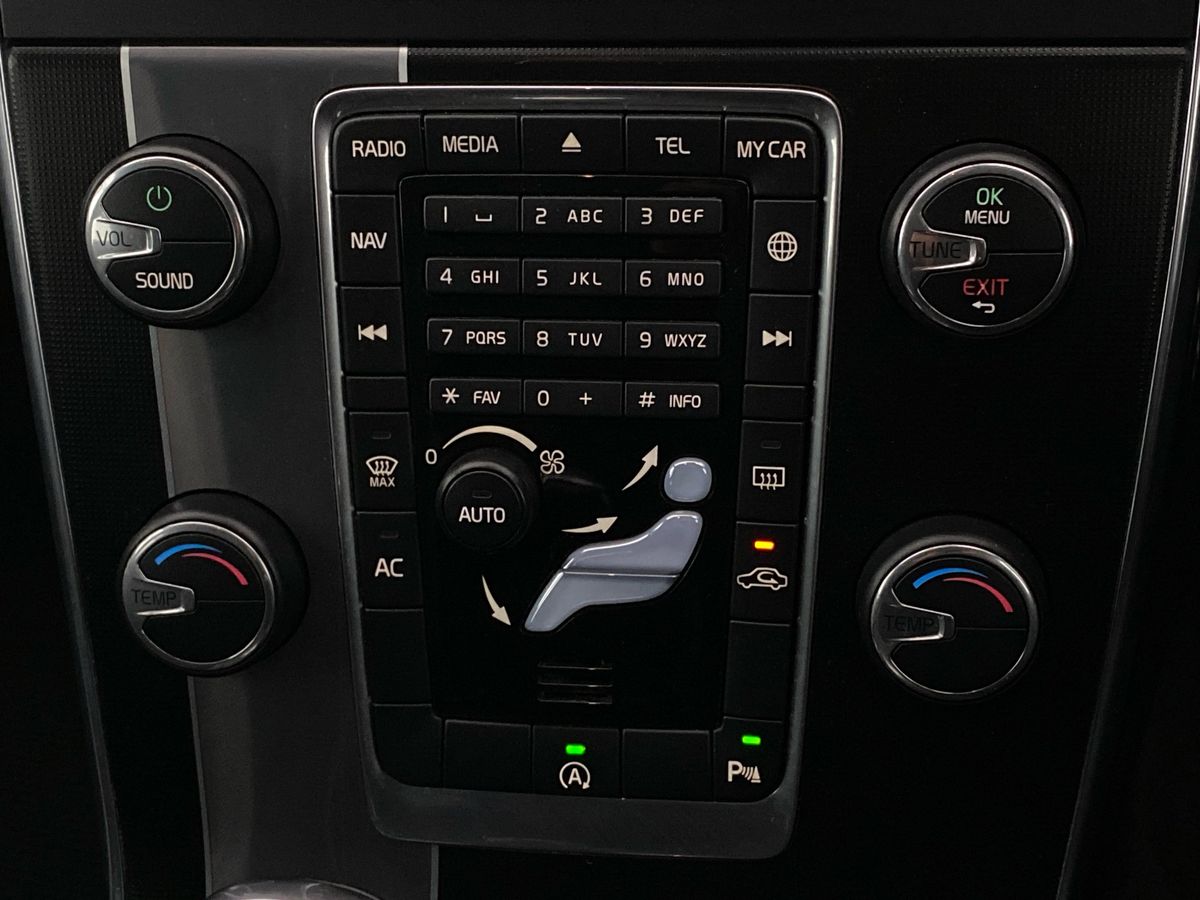 Used Volvo V60 2017 for sale - 76128617: Photo 22