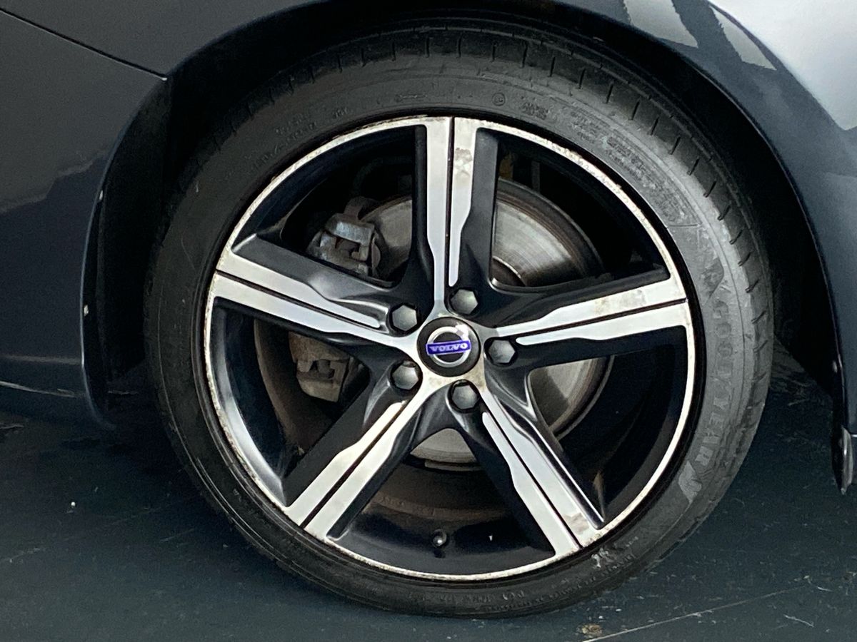 Used Volvo V60 2017 for sale - 76128617: Photo 28