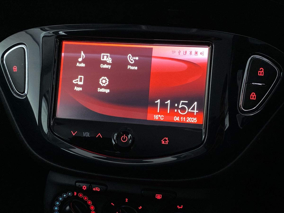 Used Vauxhall Corsa 2015 for sale - 77787425: Photo 16