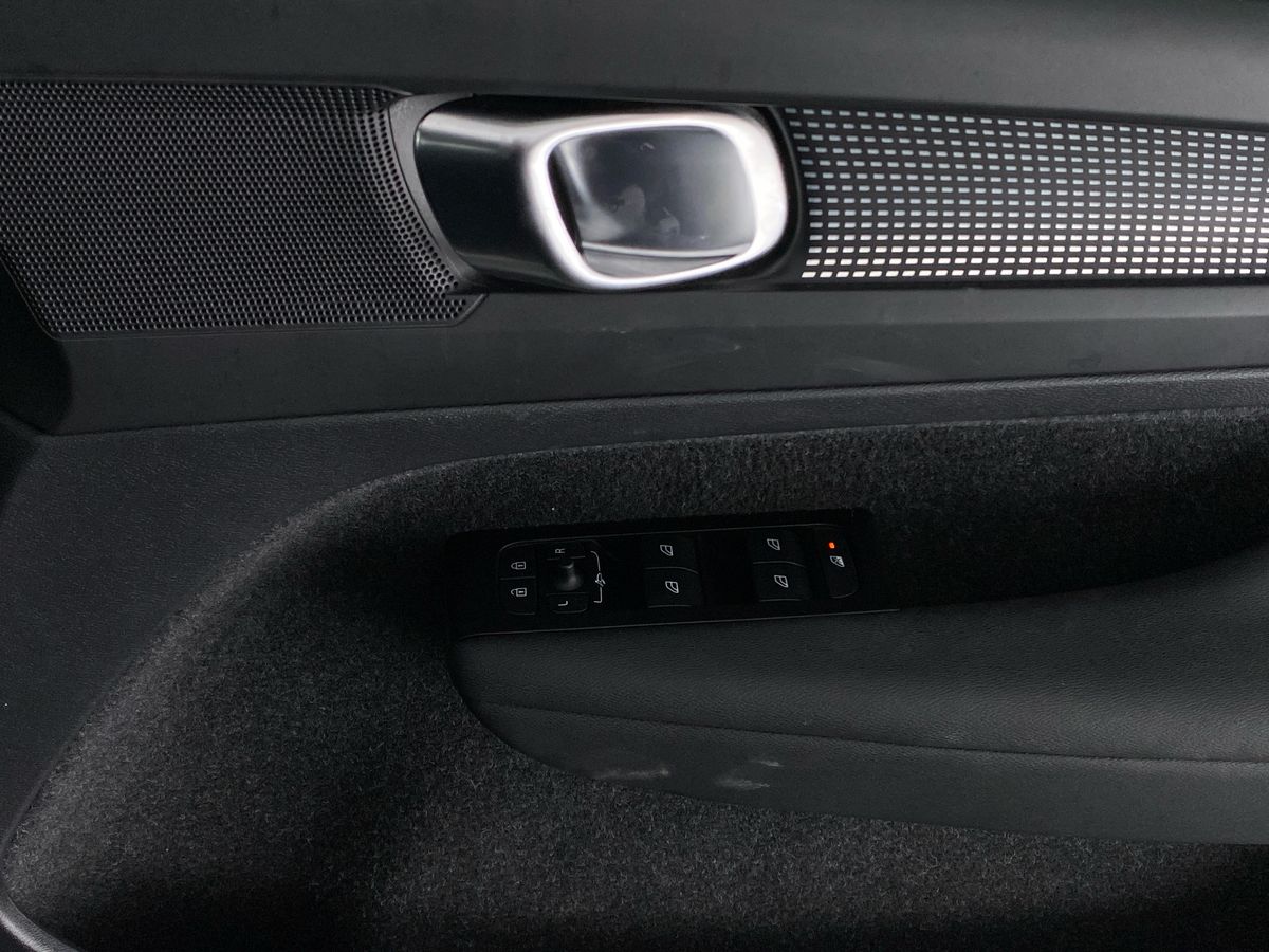 Used Volvo XC40 2021 for sale - 76515794: Photo 25