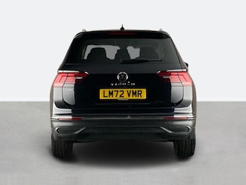 Used Volkswagen Tiguan Allspace 2023 for sale - 78210911: Photo