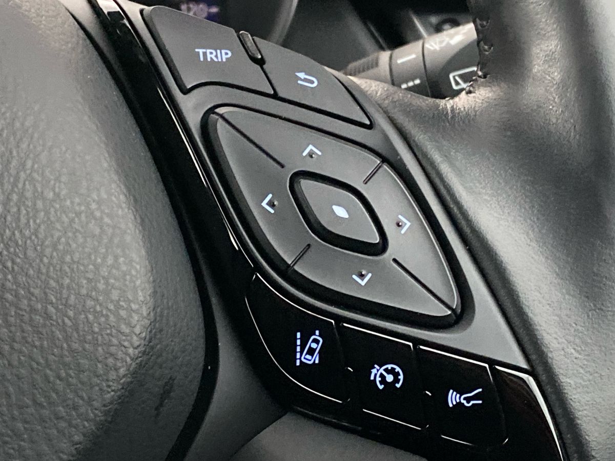 Used Toyota C-HR 2022 for sale - 76316241: Photo 24