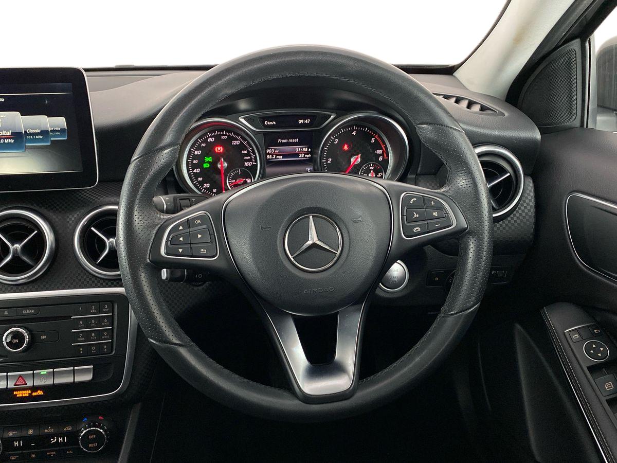 Used Mercedes-Benz A-Class 2018 for sale - 77742369: Photo 11