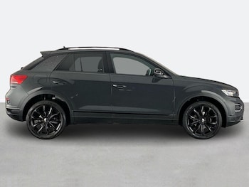 Used Volkswagen T-Roc 2021 for sale - 79446381: Photo