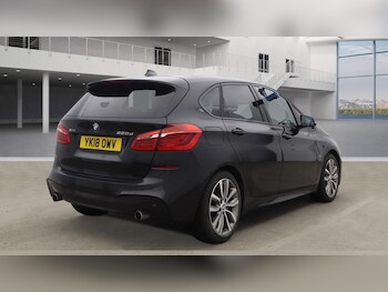Used BMW 2 Series 2018 for sale - 77842848: Photo