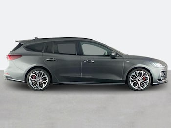 Used Ford Focus 2022 for sale - 76705506: Photo