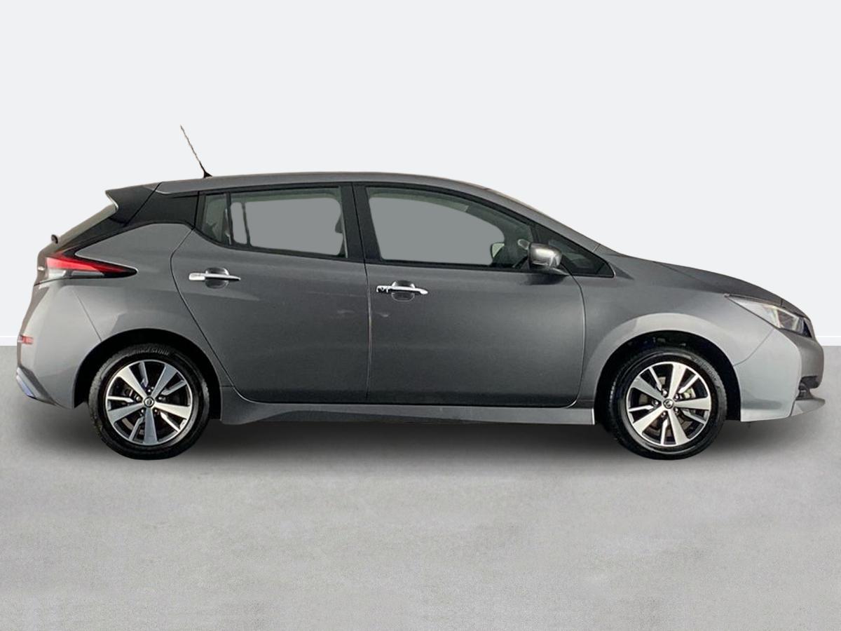 Used Nissan Leaf 2021 for sale - 77687062: Photo 2
