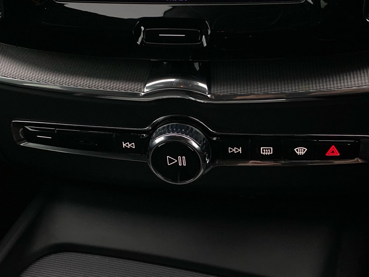 Used Volvo XC60 2020 for sale - 76411731: Photo 25