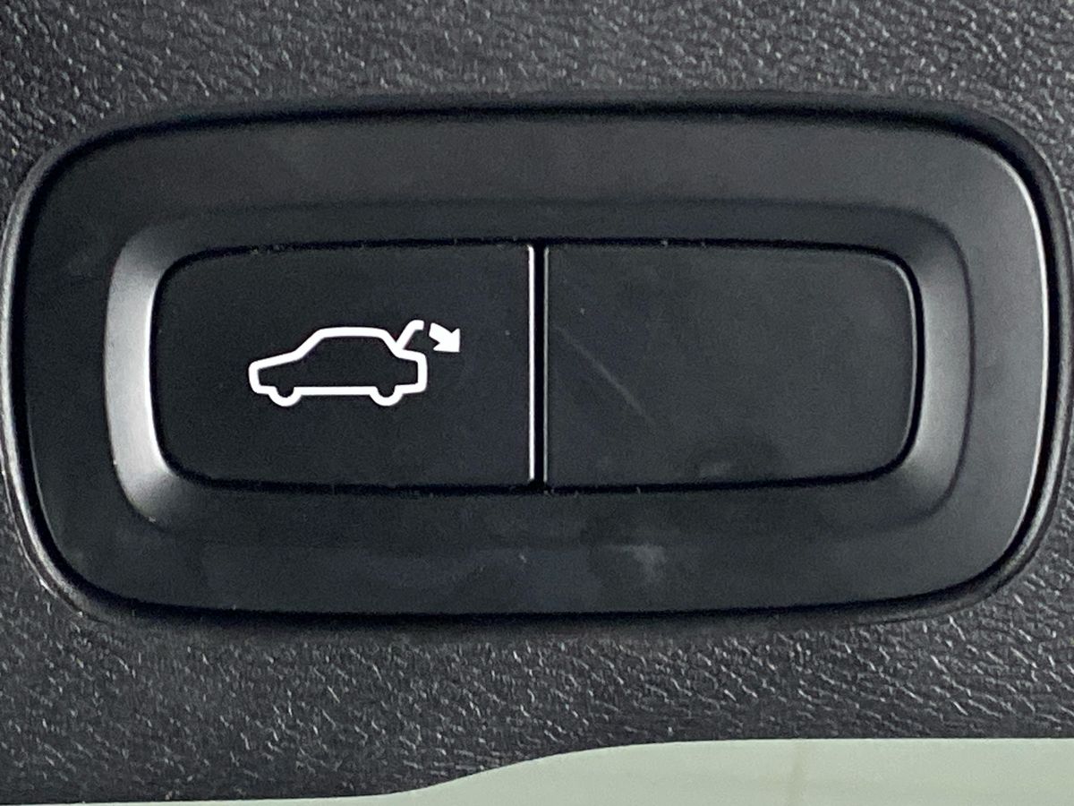 Used Volvo XC60 2020 for sale - 76411731: Photo 28