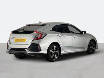 Used Honda Civic 2018 for sale - 77842952: Photo