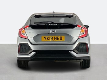 Used Honda Civic 2018 for sale - 77842952: Photo