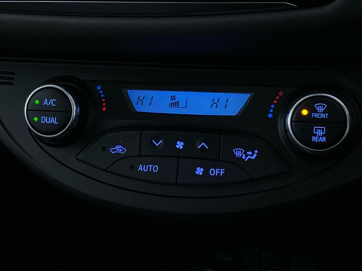 Used Toyota Yaris 2019 for sale - 76755446: Photo 23