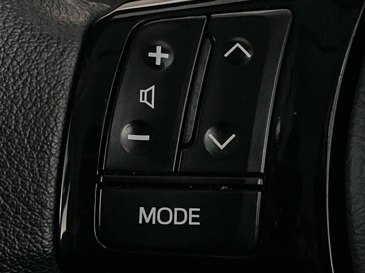 Used Toyota Yaris 2019 for sale - 76755446: Photo 24