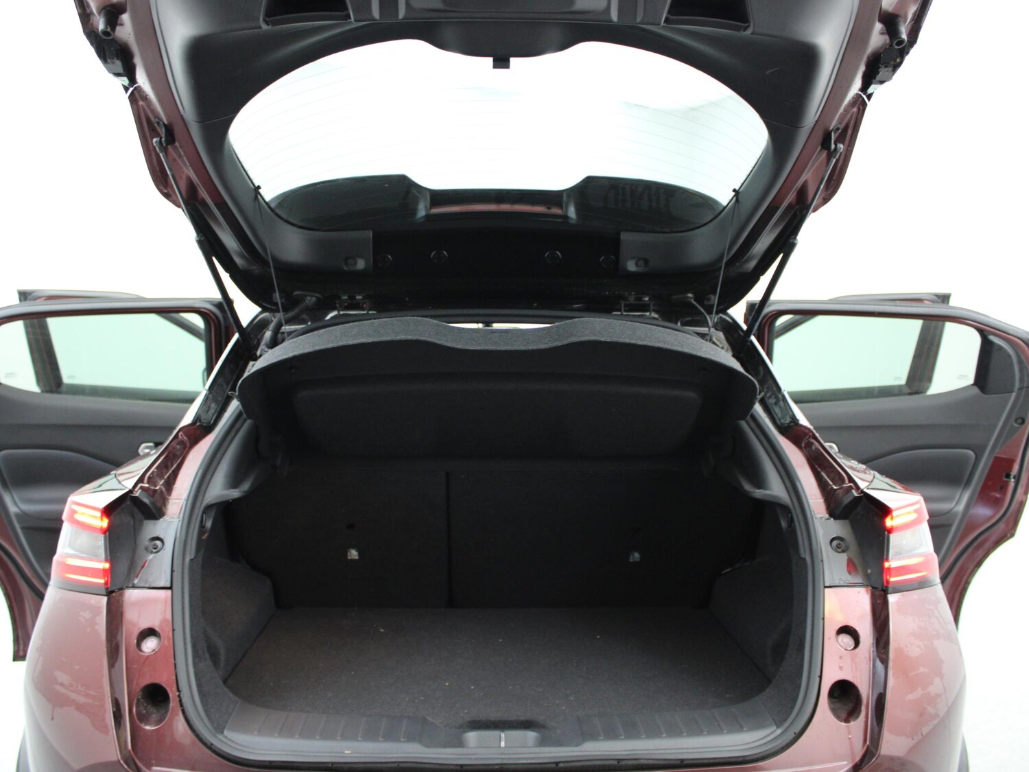 Used Nissan Juke 2022 for sale - 77687130: Photo 40