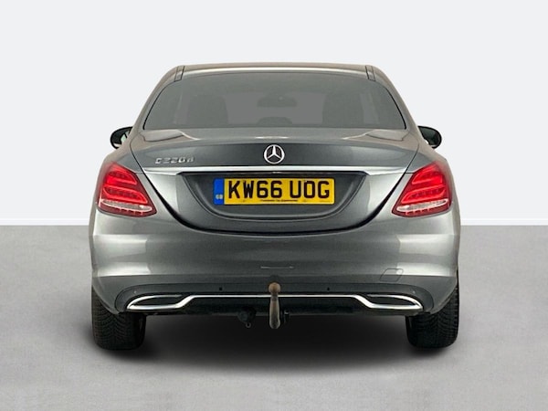Used Mercedes-Benz C-Class 2017 for sale - 76243673: Photo 4