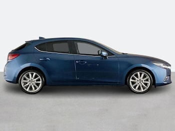 Used Mazda Mazda3 2018 for sale - 77842955: Photo