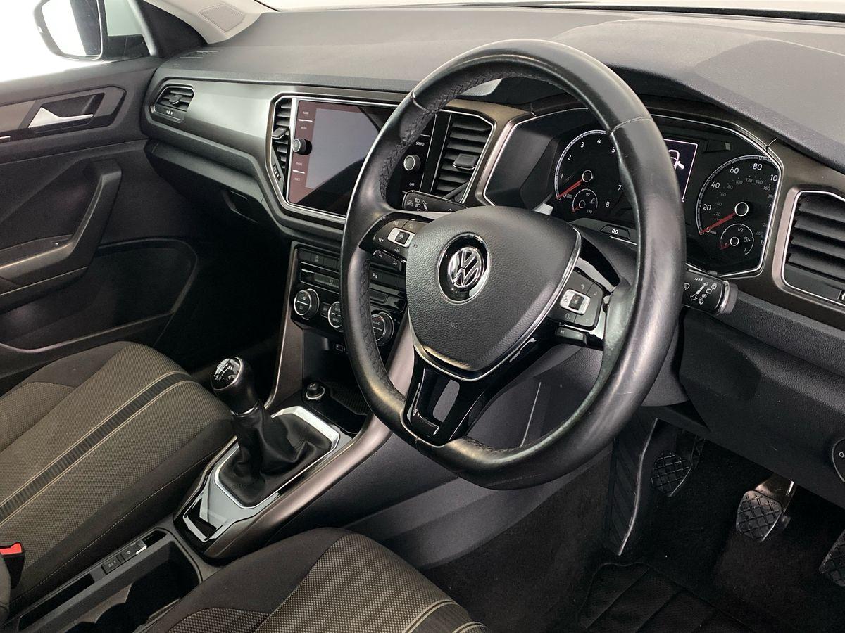 Used Volkswagen T-Roc 2018 for sale - 77076721: Photo 12