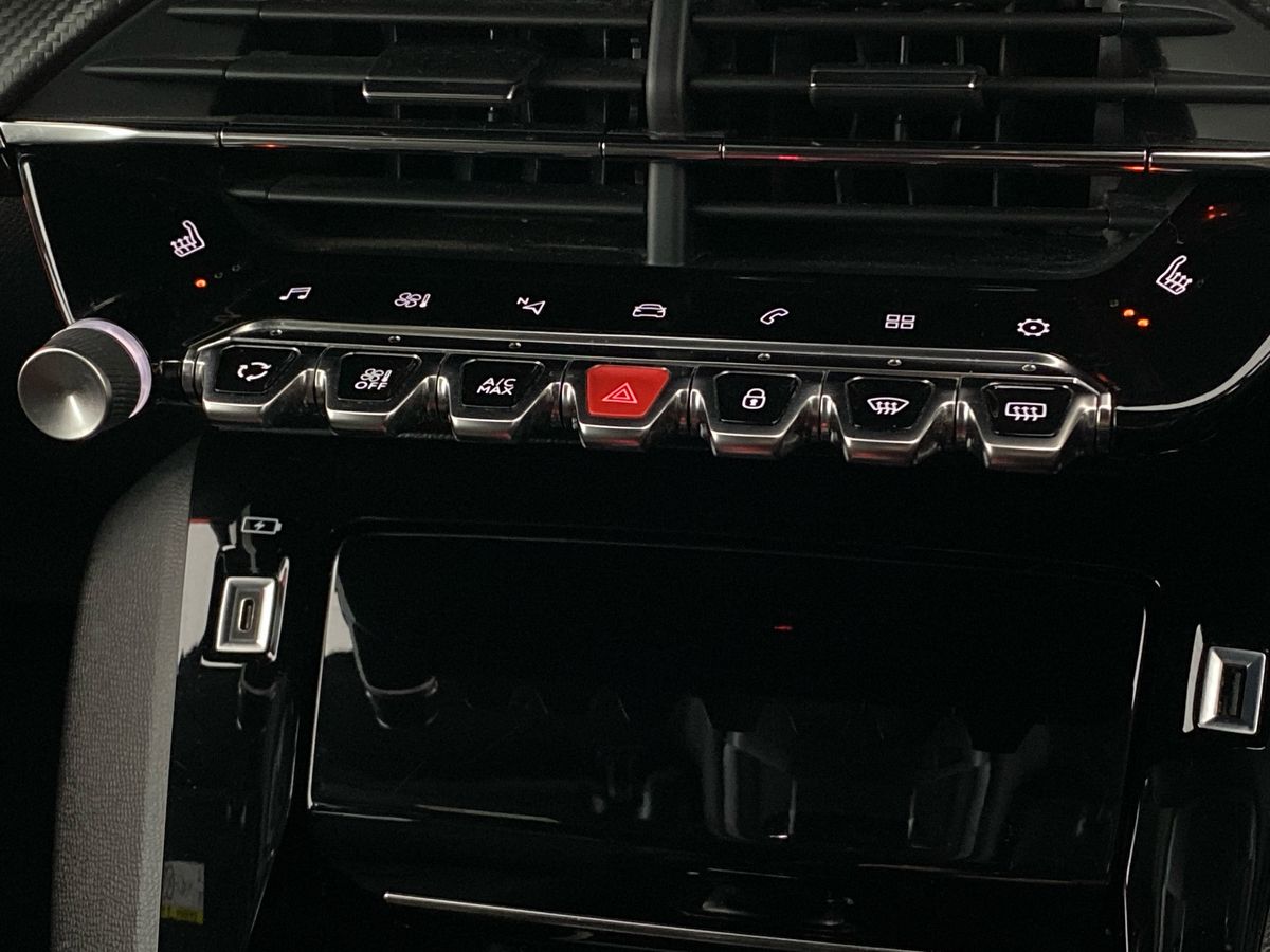 Used Peugeot 2008 2020 for sale - 77686811: Photo 22