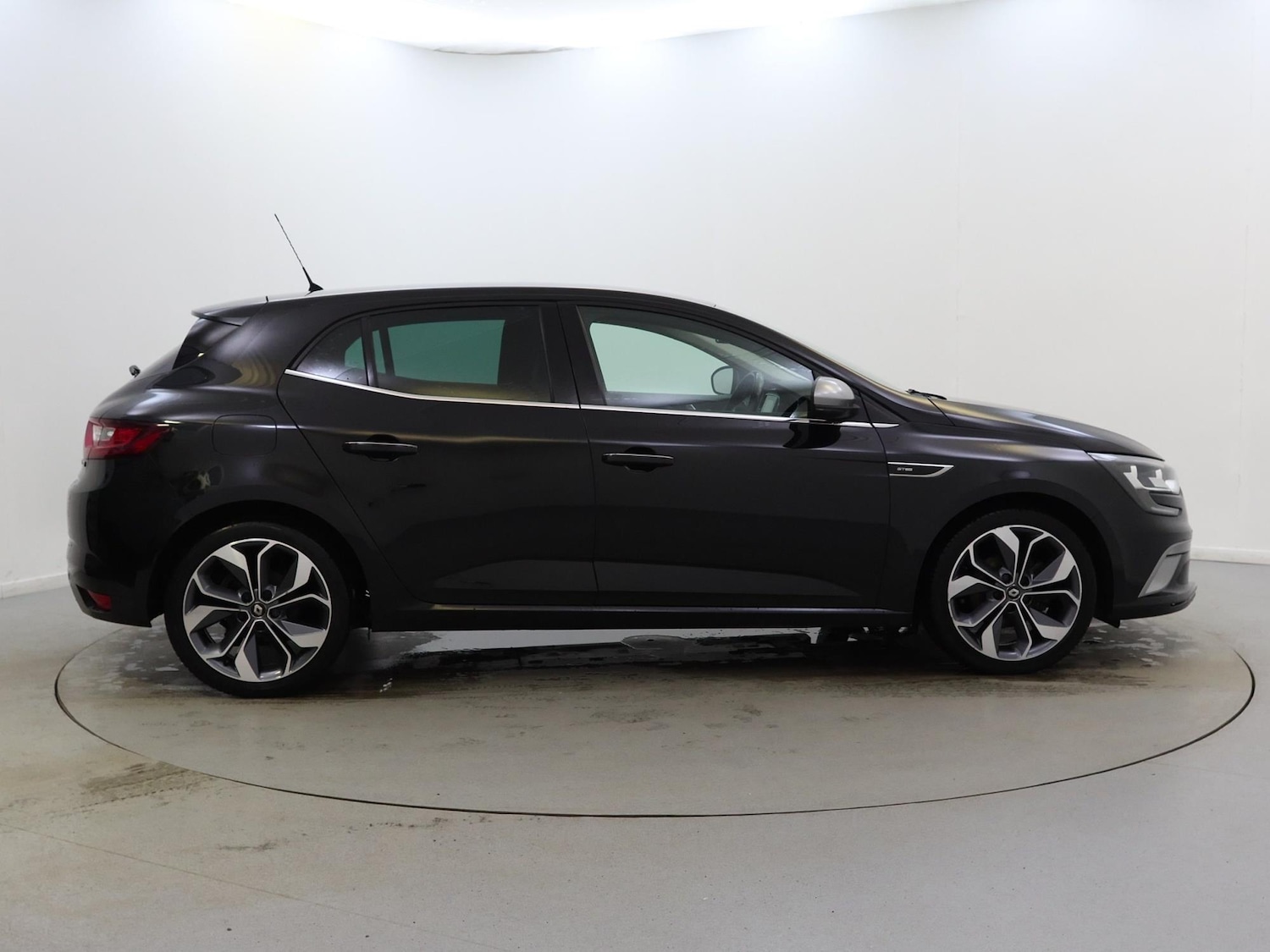 Used Renault Megane 2019 for sale - 76755455: Photo 8