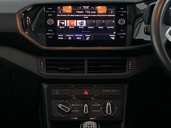 Used Volkswagen T-Cross 2023 for sale - 75673943: Photo 10