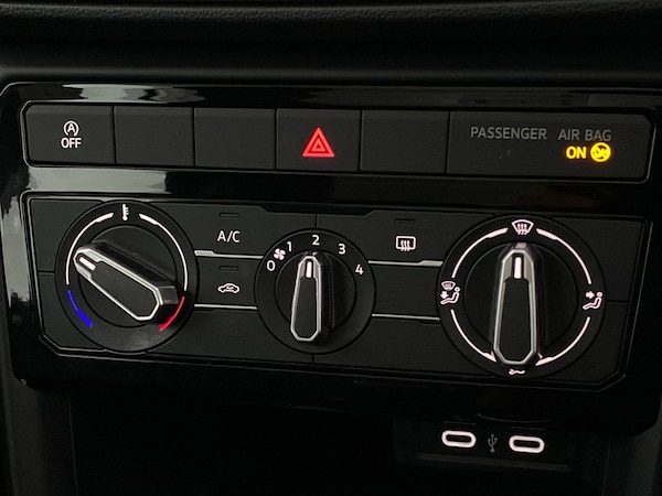 Used Volkswagen T-Cross 2023 for sale - 75673943: Photo 20