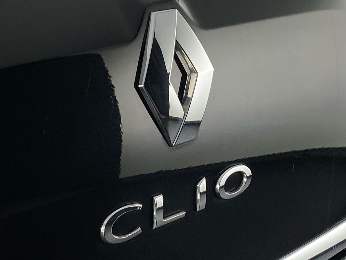 Used Renault Clio 2015 for sale - 76353281: Photo 26