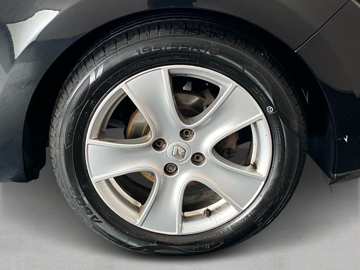 Used Renault Clio 2015 for sale - 76353281: Photo 27