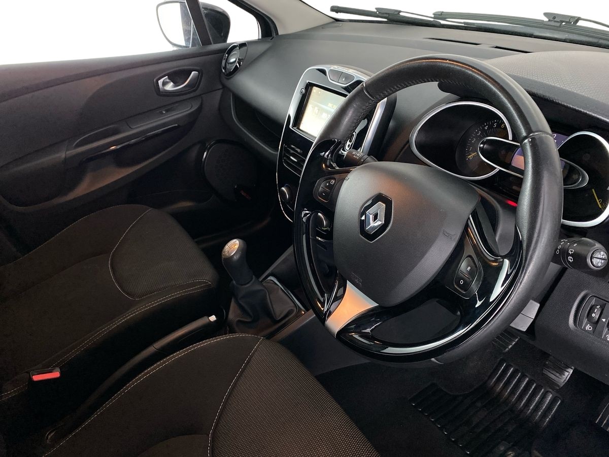 Used Renault Clio 2015 for sale - 76353281: Photo 9
