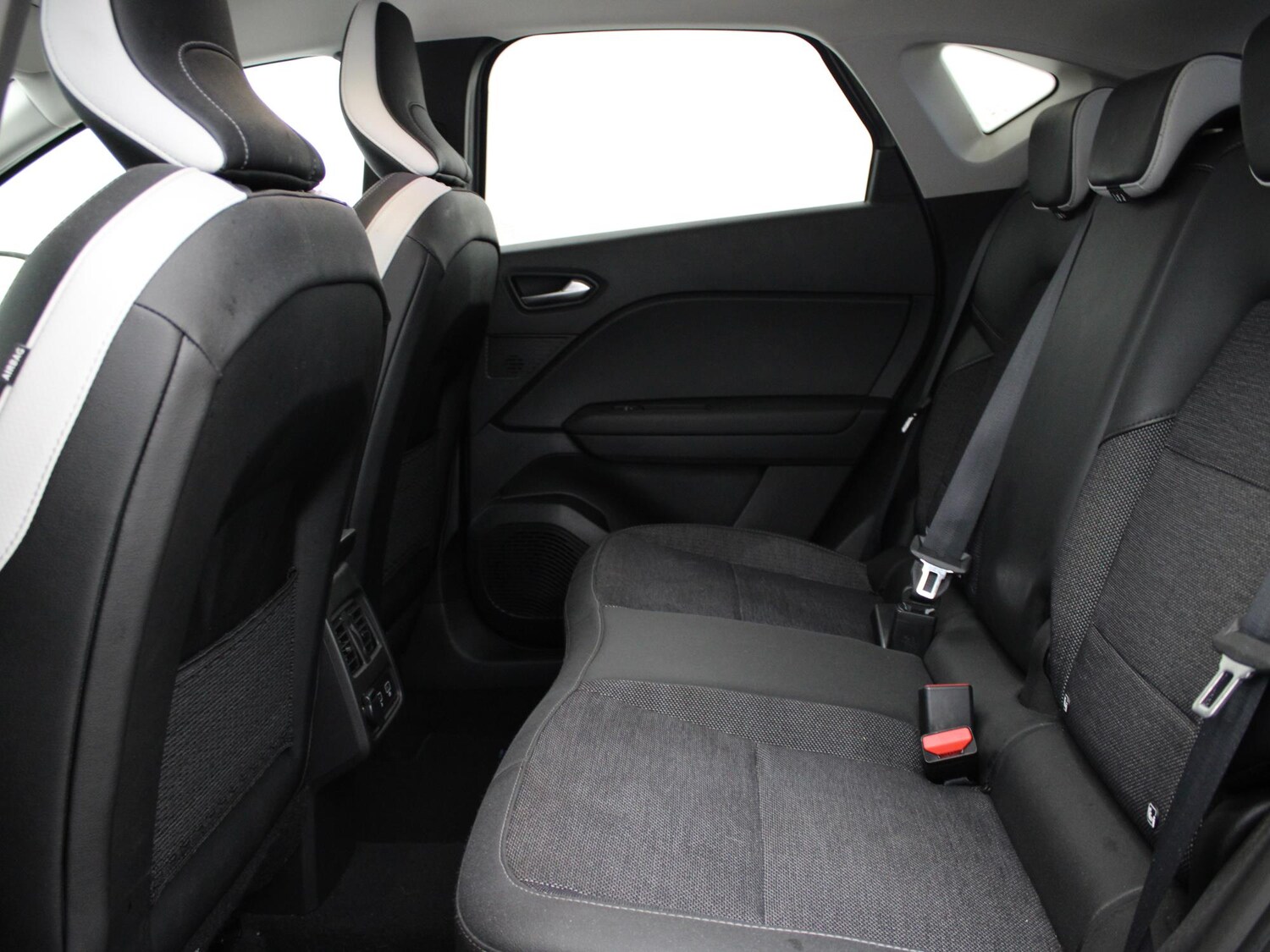 Used Renault Captur 2023 for sale - 78107506: Photo 10