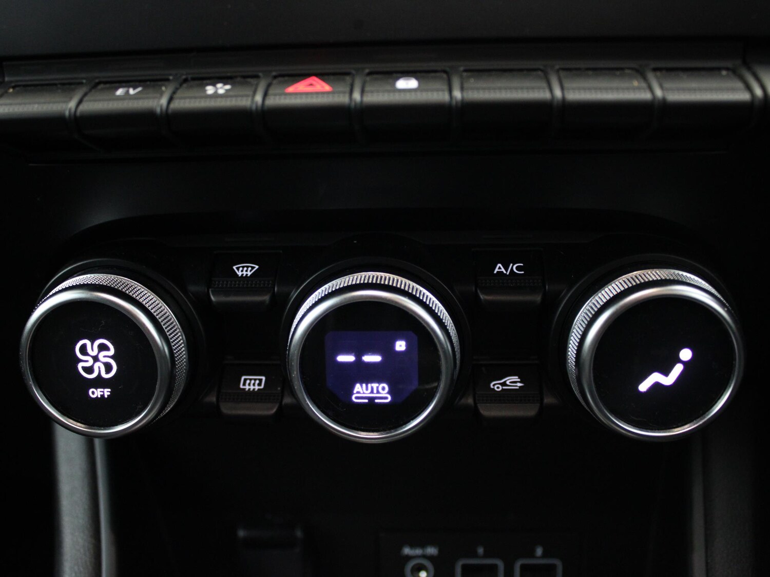 Used Renault Captur 2023 for sale - 78107506: Photo 22