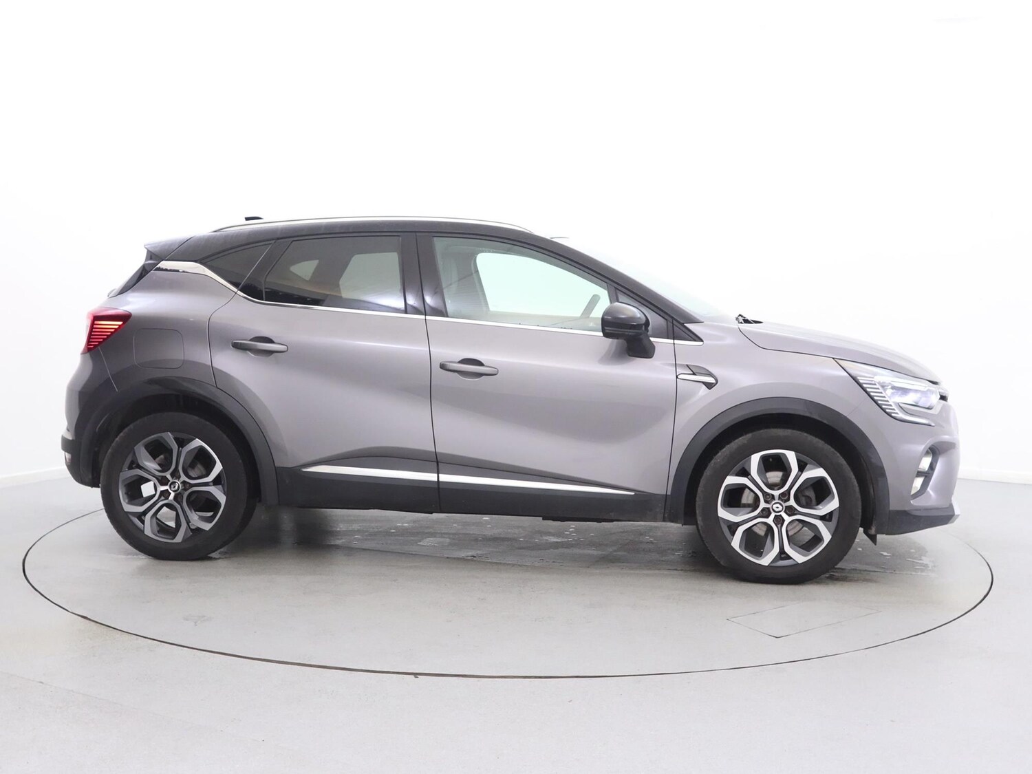 Used Renault Captur 2023 for sale - 78107506: Photo 8