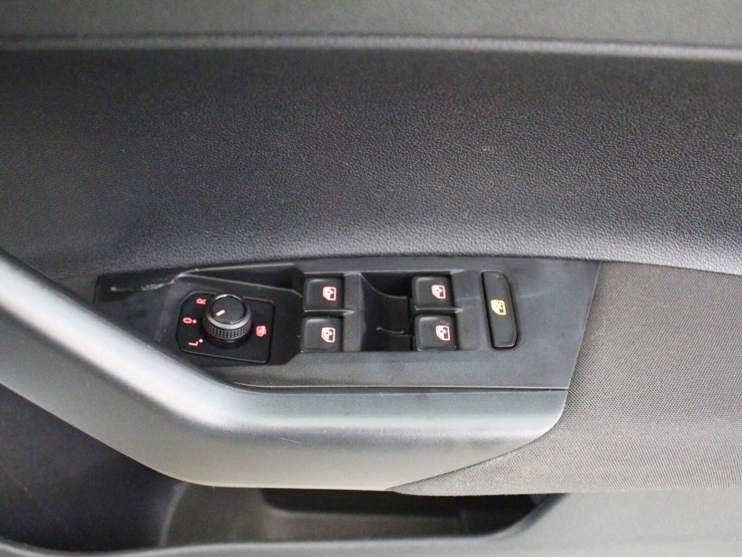 Used Volkswagen Polo 2020 for sale - 77444095: Photo 30