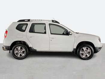 Used Dacia Duster 2016 for sale - 74880106: Photo