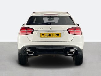 Used Mercedes-Benz GLA 2019 for sale - 77842873: Photo