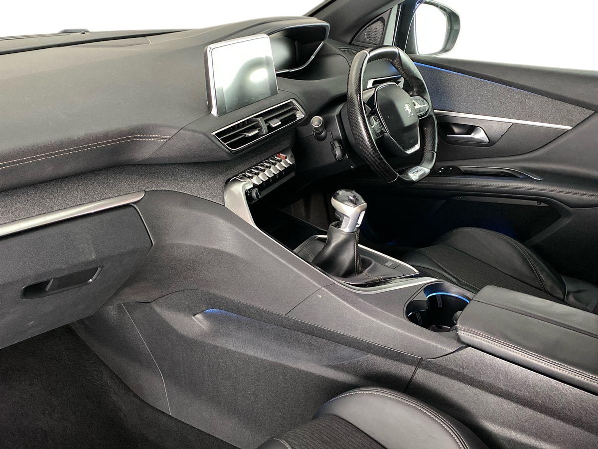 Used Peugeot 3008 2018 for sale - 76090499: Photo 14