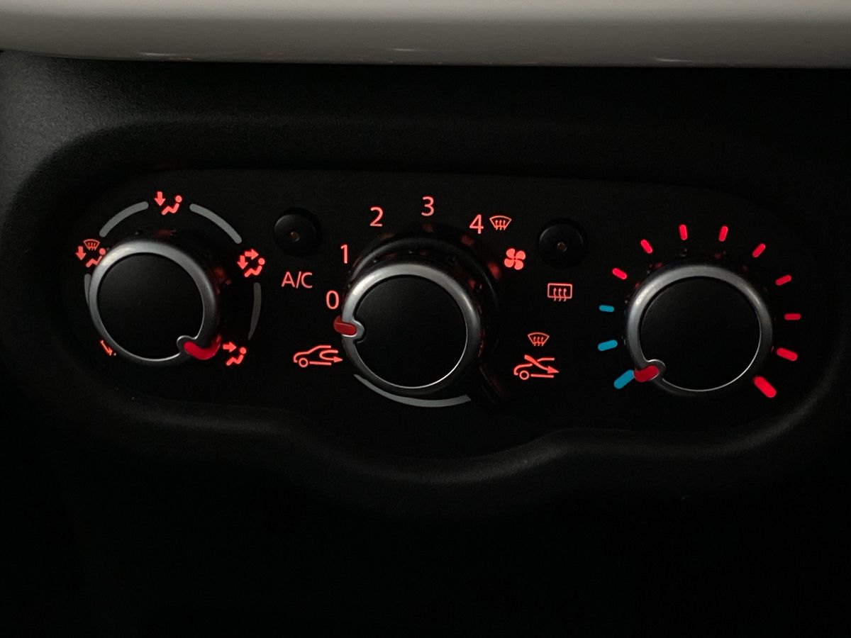 Used Renault Twingo 2015 for sale - 77593433: Photo 18