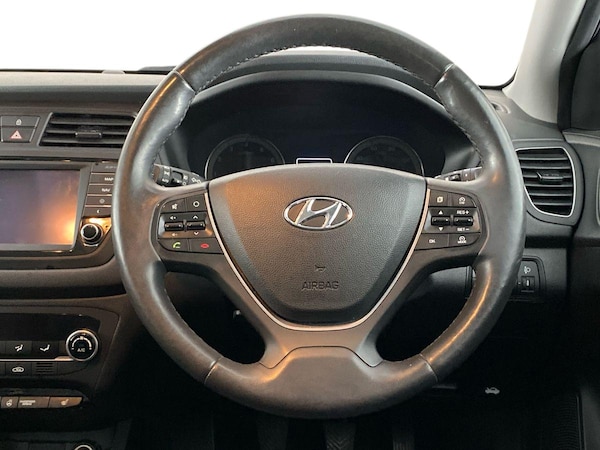 Used Hyundai i20 2018 for sale - 76207032: Photo 11