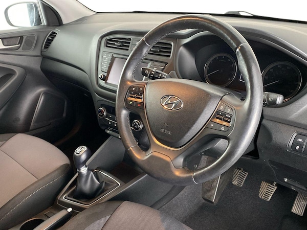 Used Hyundai i20 2018 for sale - 76207032: Photo 12