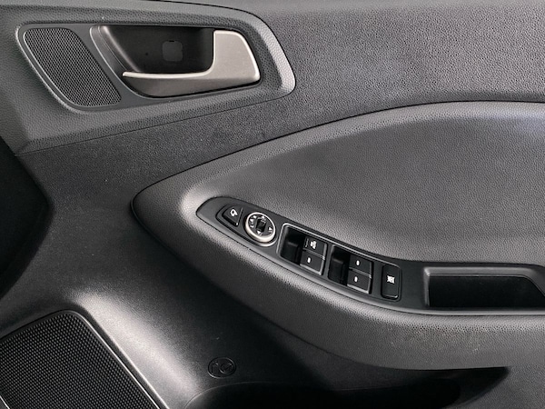Used Hyundai i20 2018 for sale - 76207032: Photo 27