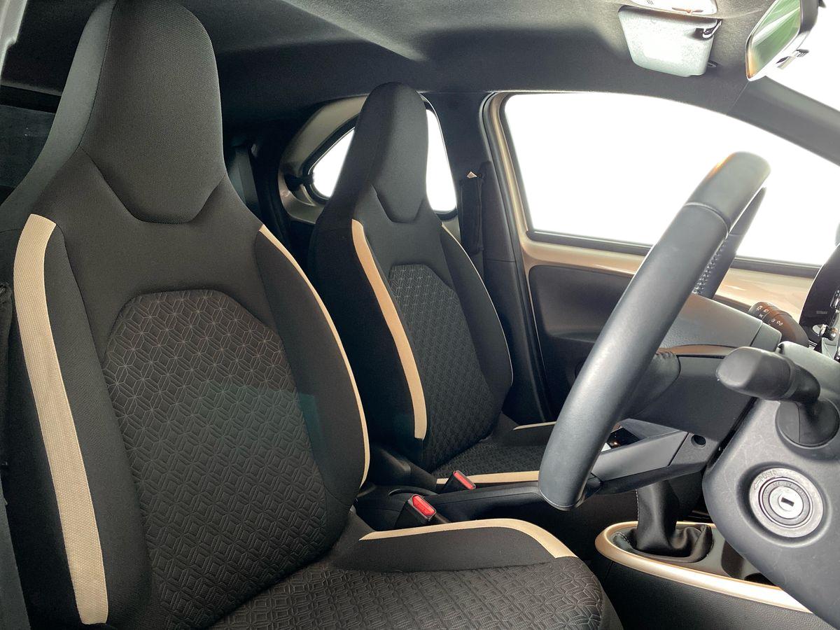 Used Toyota Aygo X 2023 for sale - 77374241: Photo 13