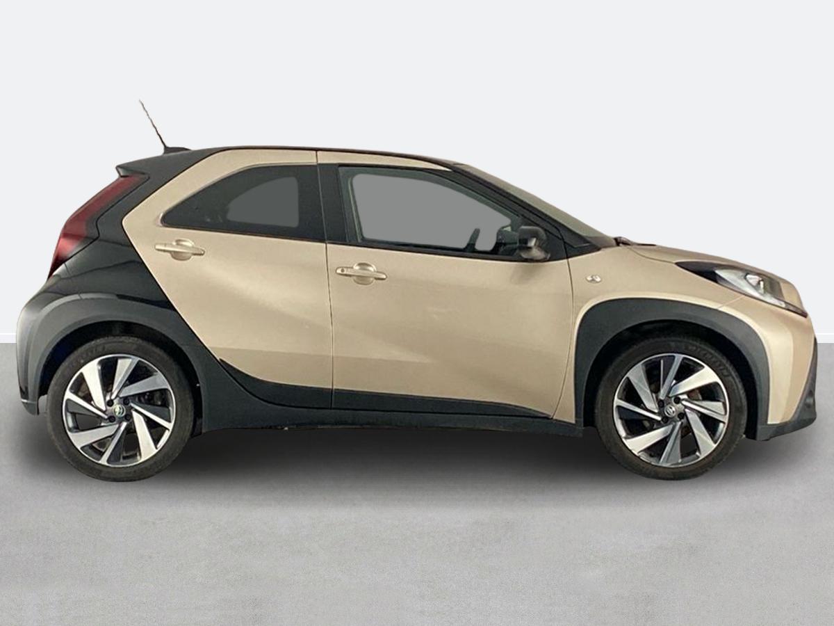 Used Toyota Aygo X 2023 for sale - 77374241: Photo 2