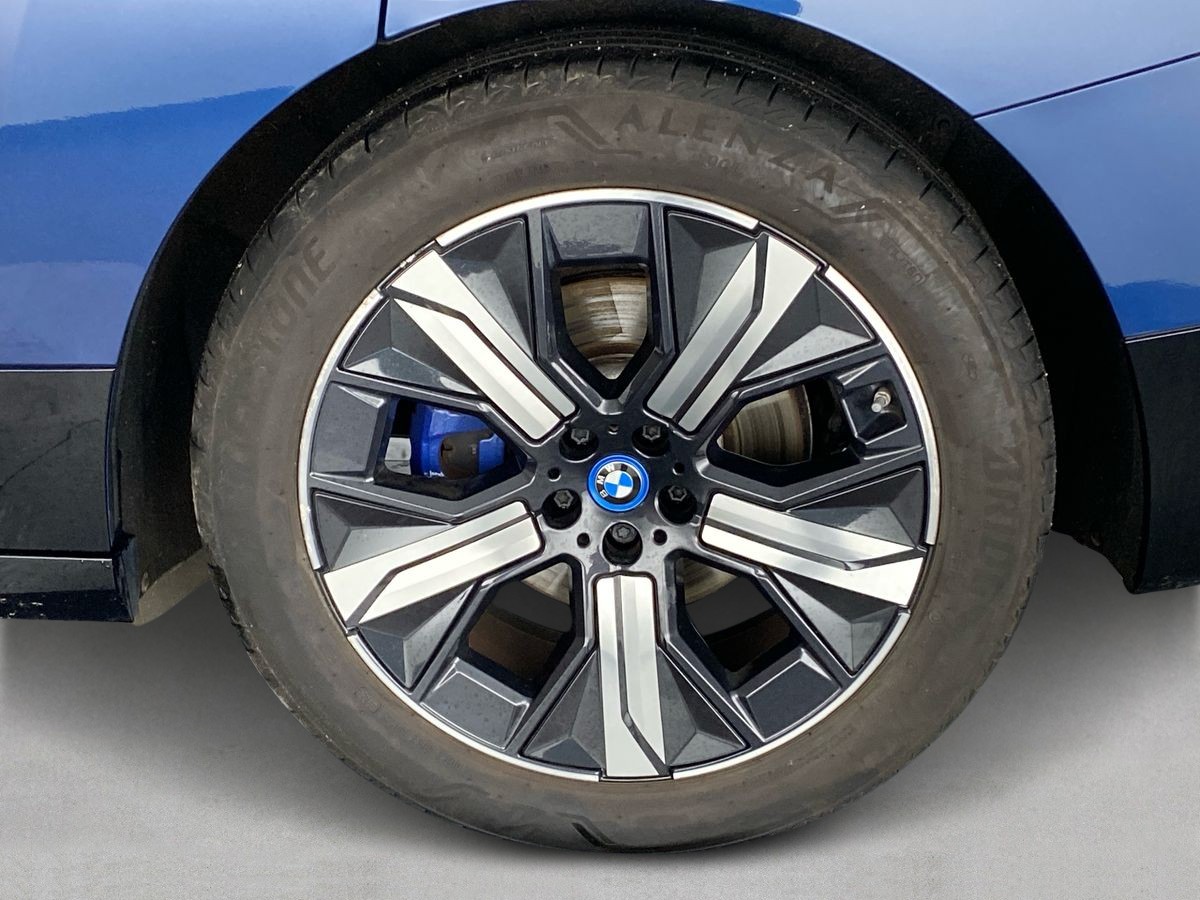 Used BMW iX 2022 for sale - 76636973: Photo 36