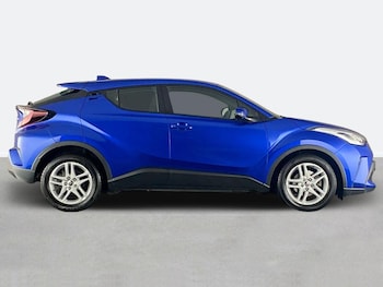 Used Toyota C-HR 2022 for sale - 76353299: Photo