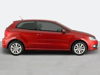 Used Volkswagen Polo 2015 for sale - 75461280: Photo